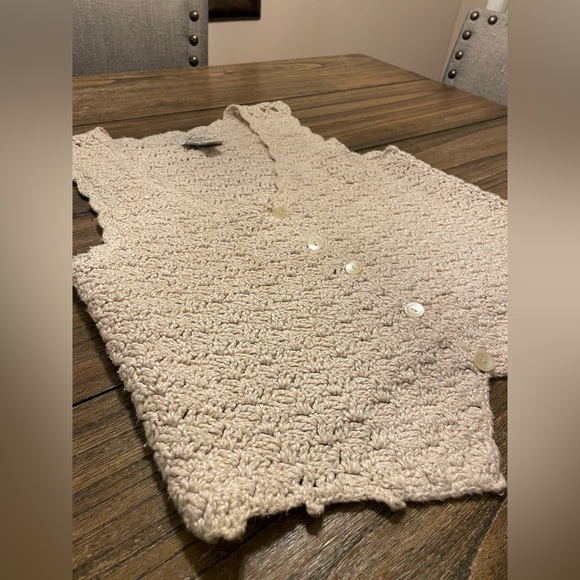 Vintage Express Beige Size XS Crochet Sweater Vest Boho Cottage Classic 90s EUC - Picture 4 of 9